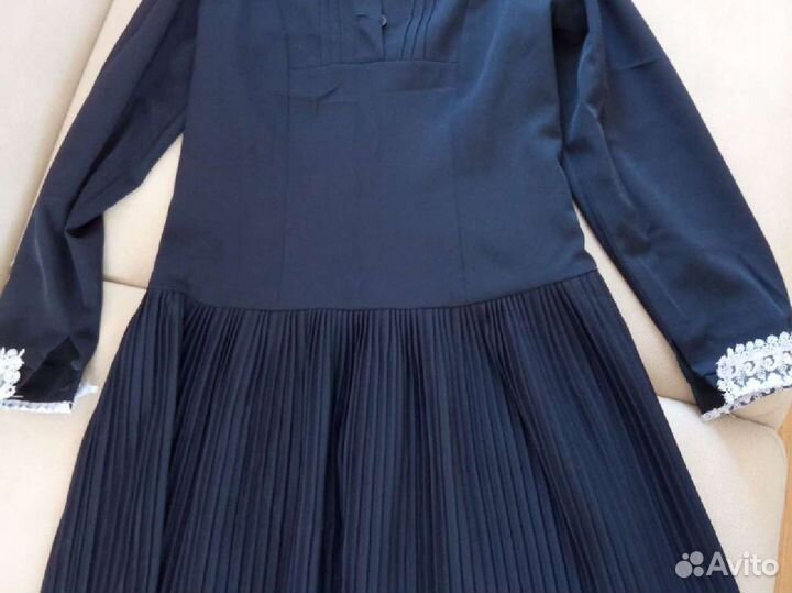 Школьная форма- платье, рубашка белая, юбка