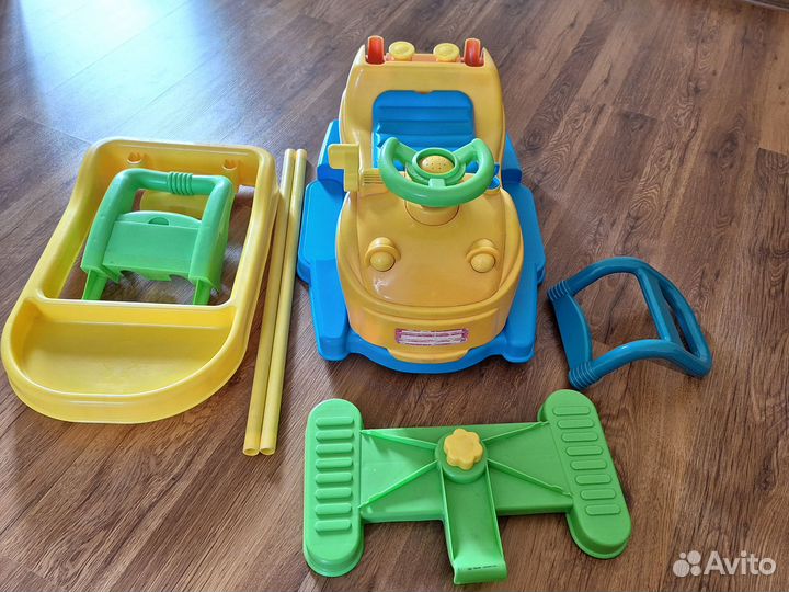 Машинка каталка толокар с ручкой chicco