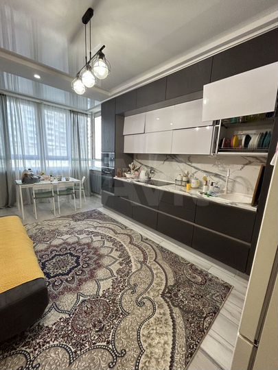 2-к. квартира, 74 м², 5/12 эт.