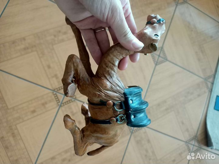 Статуэтки и сувениры