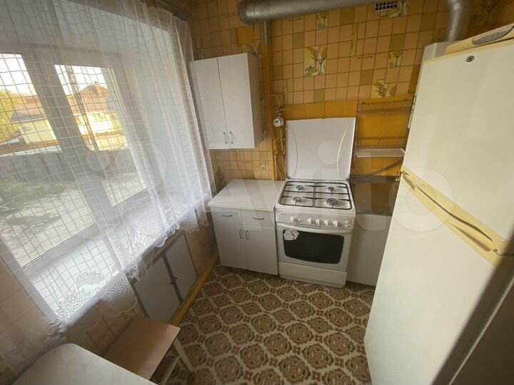 2-к. квартира, 40 м², 2/4 эт.