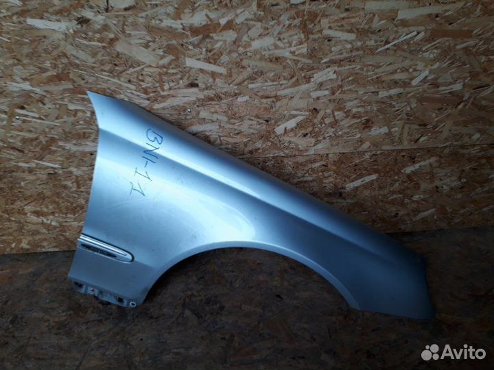 Крыло правое Mercedes Clk 209 OM 612 2003