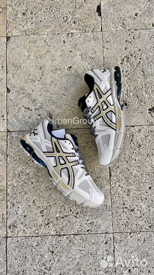 Кроссовки asics