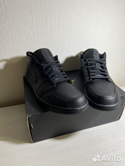 Nike Air Jordan 1 Low Triple Black 12.5US Оригинал