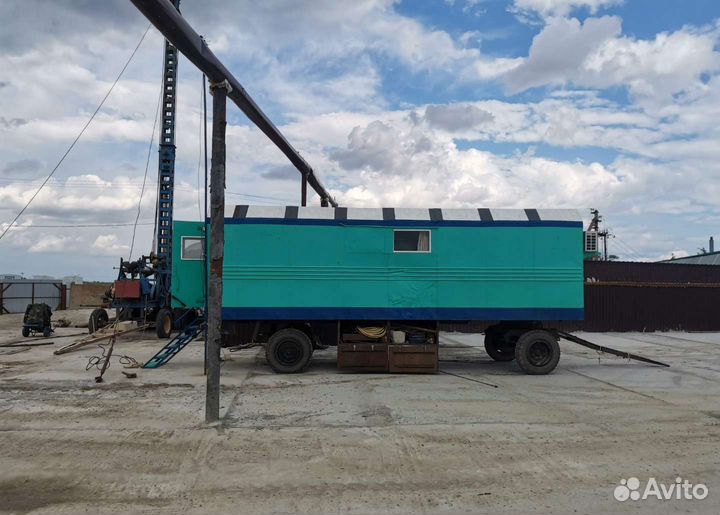 Вагон на колесах