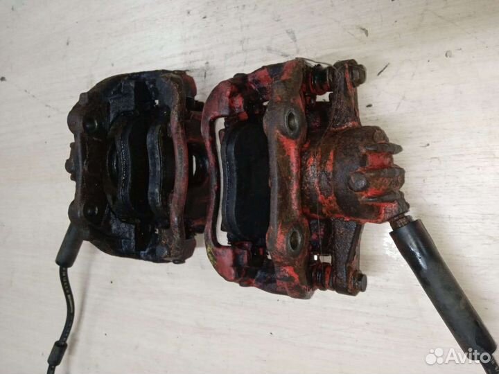 Суппорта тормозные передние Peugeot 307