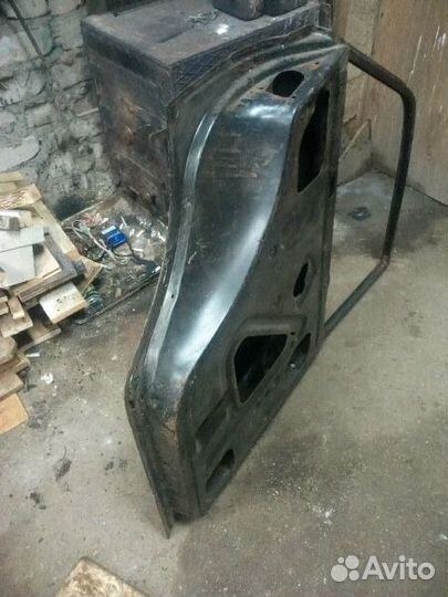 Дверь москвич 2140