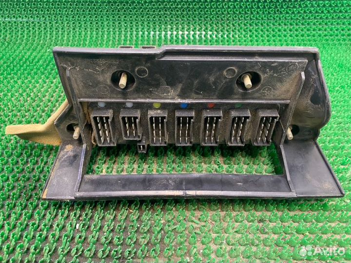 Блок предохранителей Лада 2105 1998