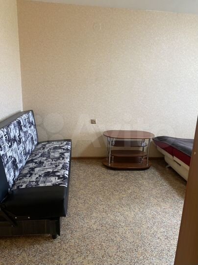 2-к. квартира, 58 м², 1/3 эт.