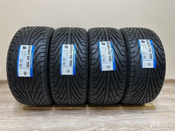 Triangle TR968 235/40 R18 95W