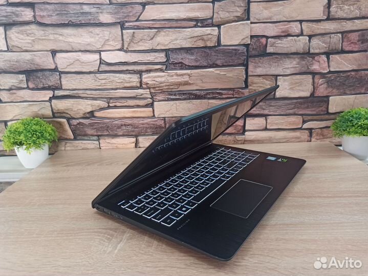 Мощный игровой ноутбук HP 8gb/Full HD