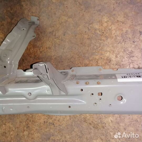 Лонжерон новый внутренняя часть, передняя левая