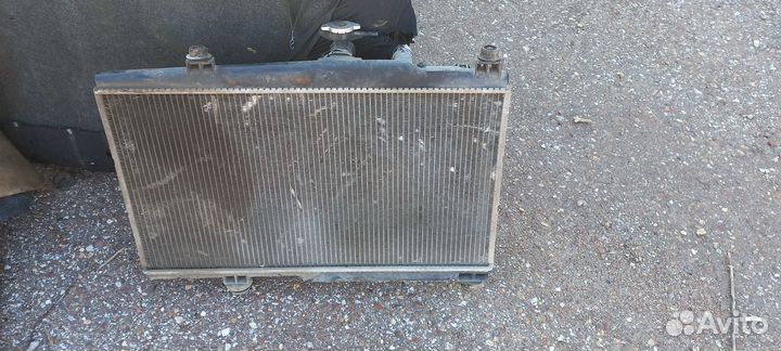 Радиатор охлаждения и кондера
