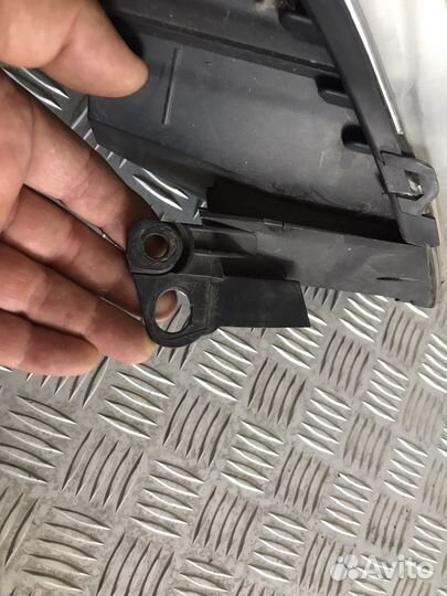 Фара правая Opel Zafira B