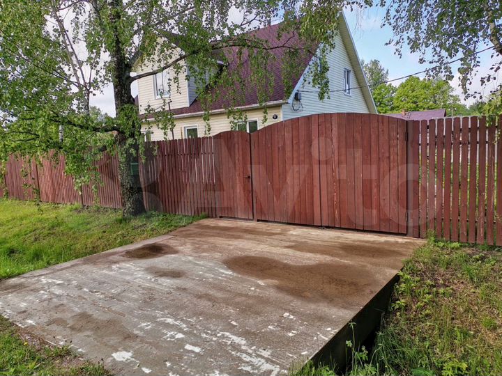 Дом 193 м² на участке 15 сот.