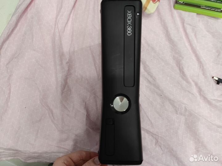 Xbox 360 8 дисков один гейм пад