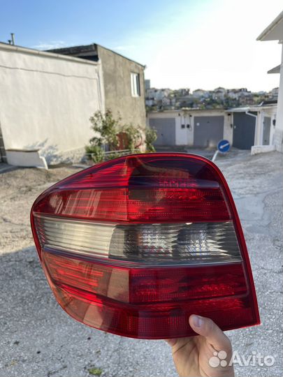 Задний фонарь ml w164