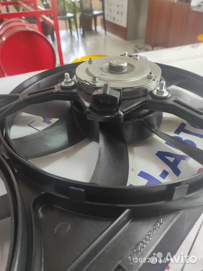 Электро вентилятор охлаждения на Шеви Ниву 2123