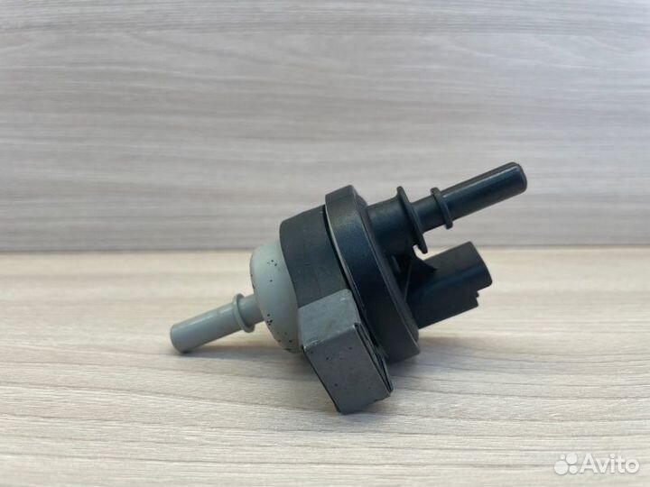 Клапан электромагнитный Renault Logan