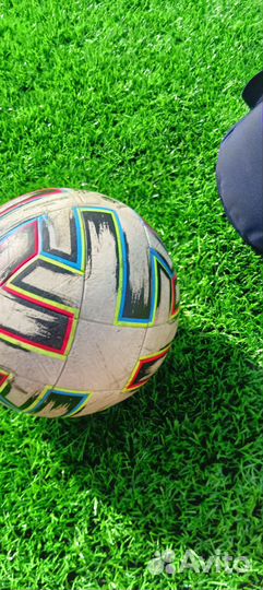 Футбольный мяч adidas евро 2020