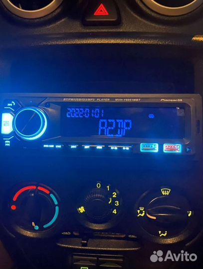 Автомагнитола Pioneer Y8056MBT Bluetooth