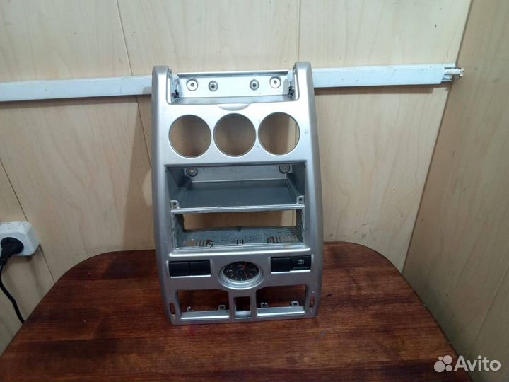 Центральная консоль Лада Приора консоль торпеды пр