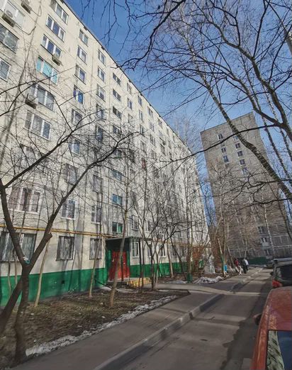 Комната 14,8 м² в 3-к., 1/9 эт.