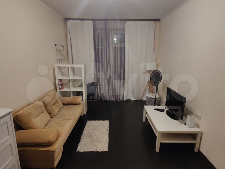 2-к. квартира, 56 м², 3/8 эт.