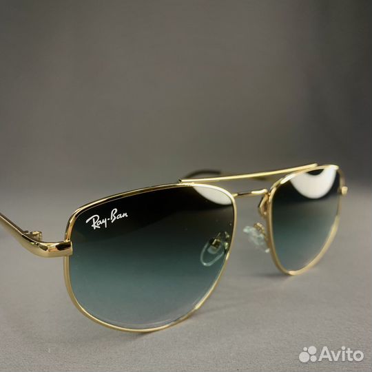Солнцезащитные очки Ray ban