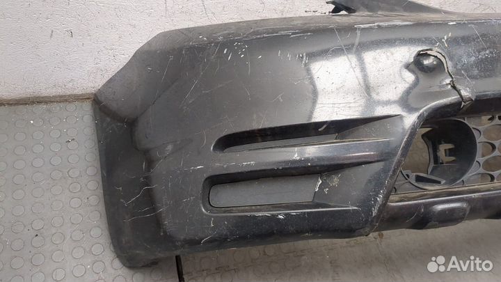 Бампер Toyota Matrix, 2004