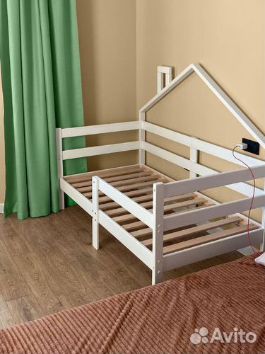 Кроватка от 2х лет Терем Инк берёза с бортиком