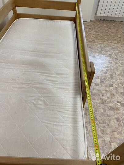 Кровать домик из бука