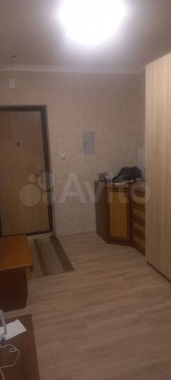 2-к. квартира, 58 м², 1/9 эт.