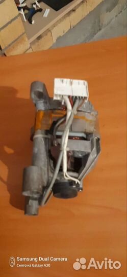 Двигататель стиральной машины