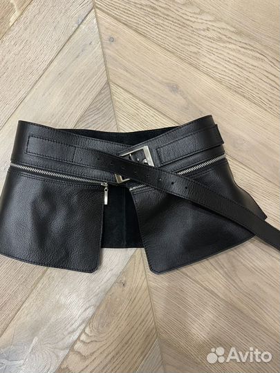 Кожанный ремень- баска