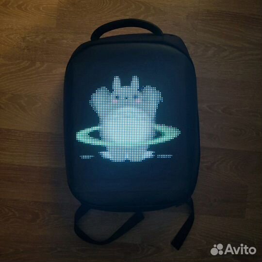 Рюкзак с экраном