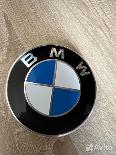 Эмблема BMW