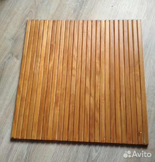 Столик реечный из дуба и натуральной кожи