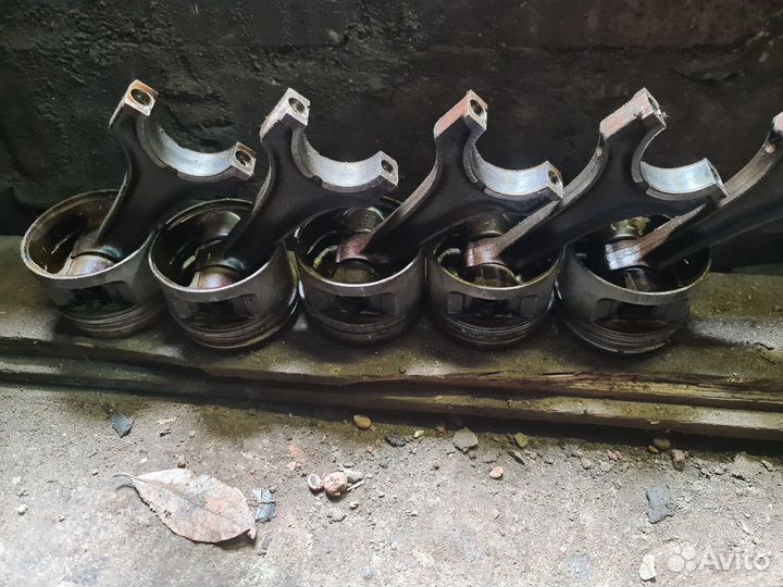 Бмв е34 м50б25 безванос поршни