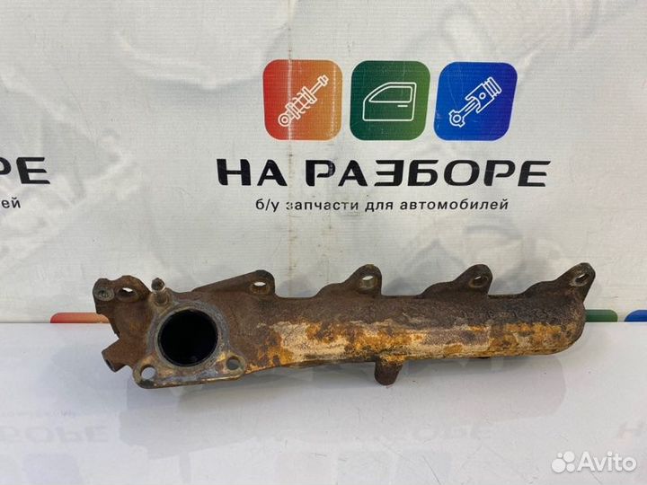 Коллектор выпускной левый Toyota Land Cruiser 200