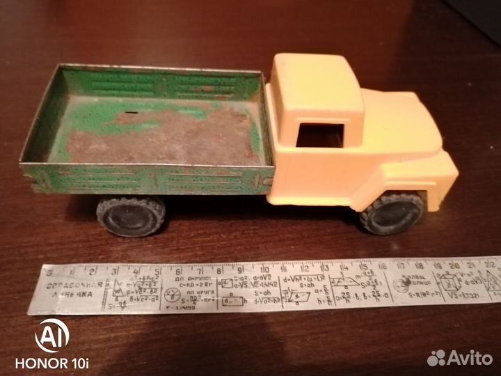 Бортовой грузовик СССР газ-53