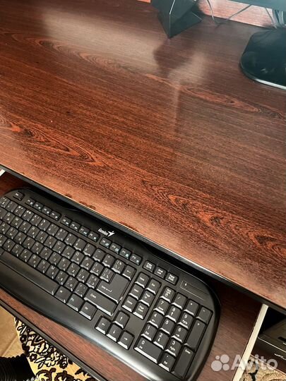 Компьютерный стол