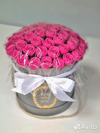 Розы из Белого Шоколада - 37 шт в Коробке