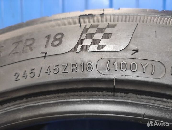 Michelin Pilot Sport 4 245/45 R18