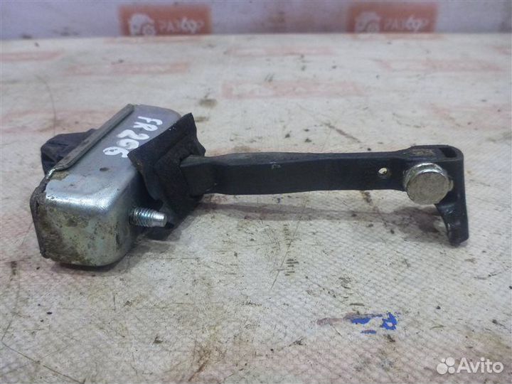 Ограничитель двери передний правый Lexus Rx400H