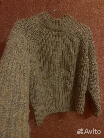 Свитер