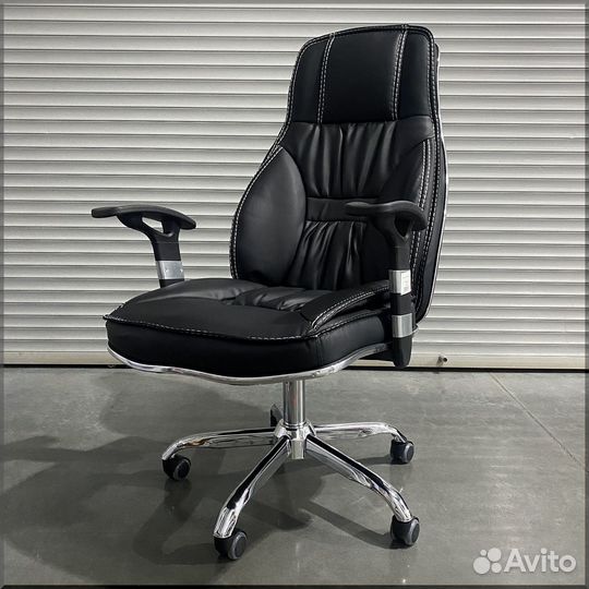 Компьютерное игровое (геймерское) кресло из экокож