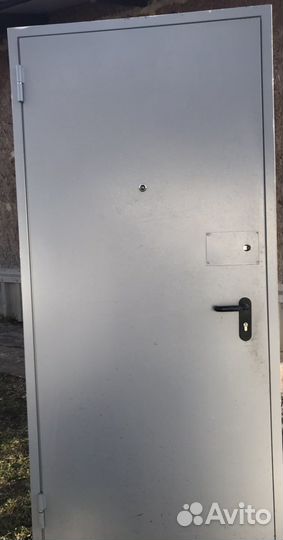 Дверь металлическая противопожарная