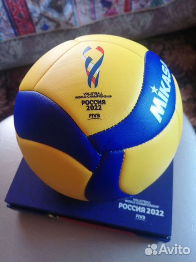 Волейбольный мяч