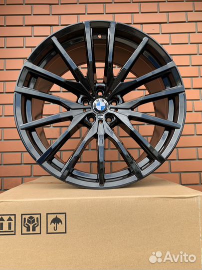 Разноширокие диски BMW Х5 R20 742 стиль